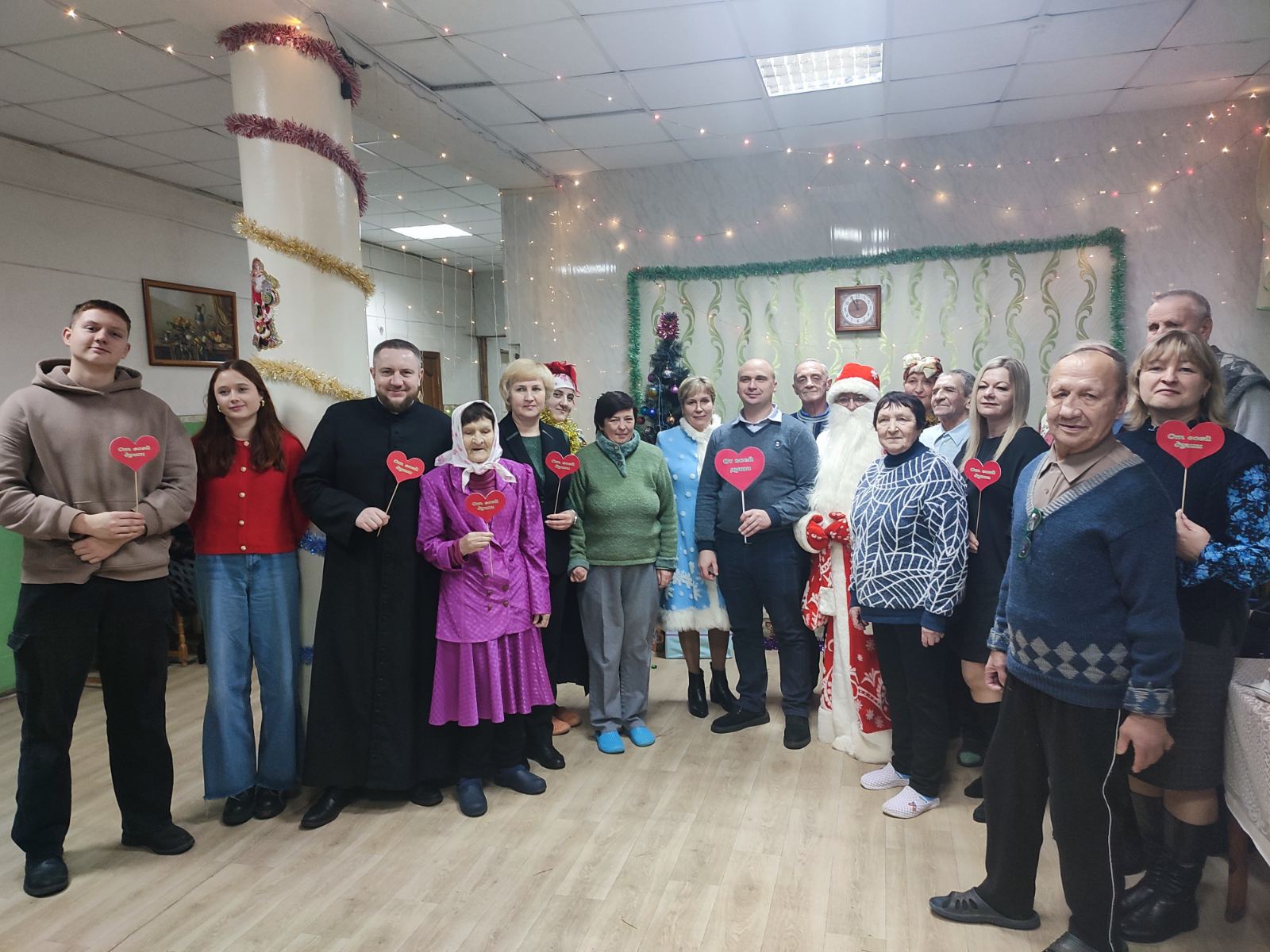 Республиканская благотворительная акция для пожилых людей «От всей души». 